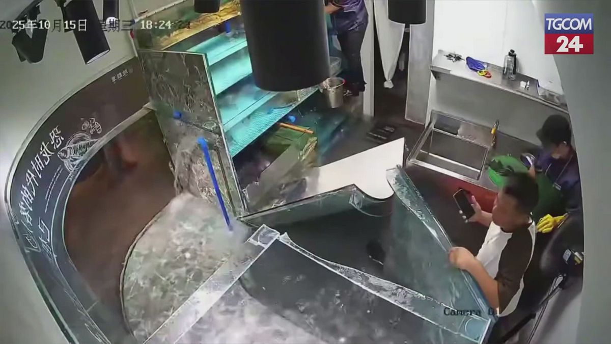 Cina, si rompe l
