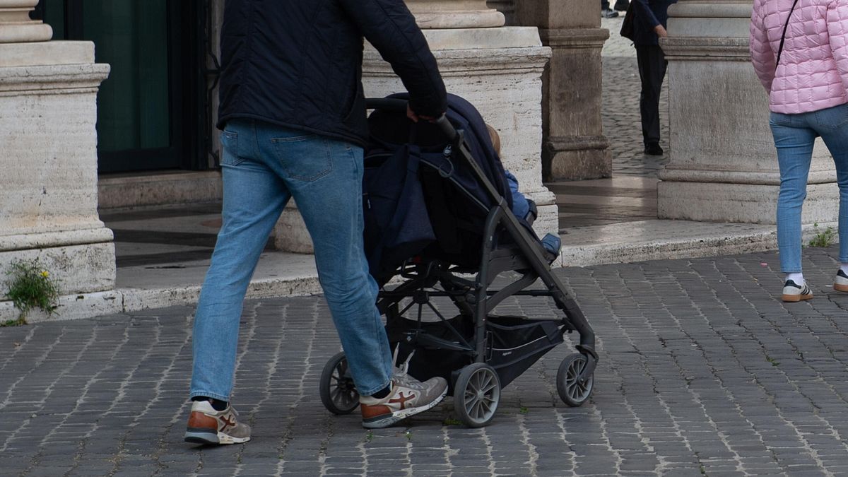 bologna tenta di rapire una neonata dal passeggino inseguito e fermato