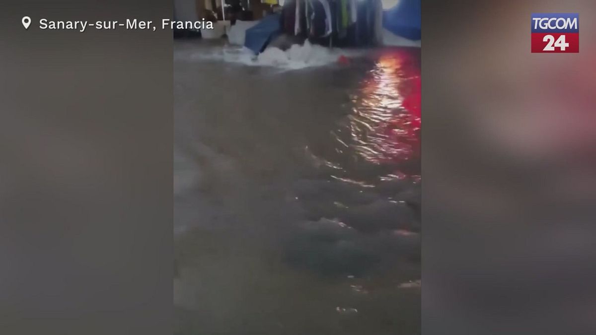 Francia, forti piogge e allagamenti a Sanary sur Mer