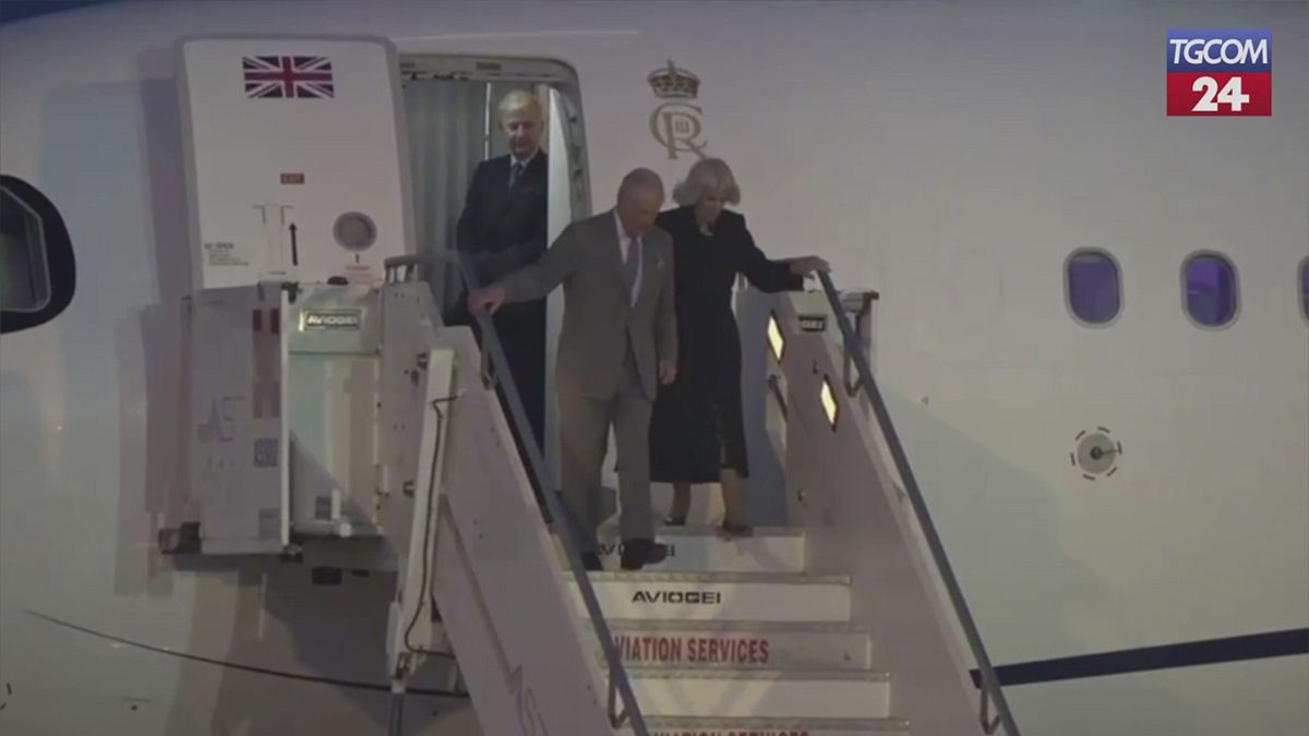 Re Carlo III e Camilla arrivati a Roma, le immagini dell
