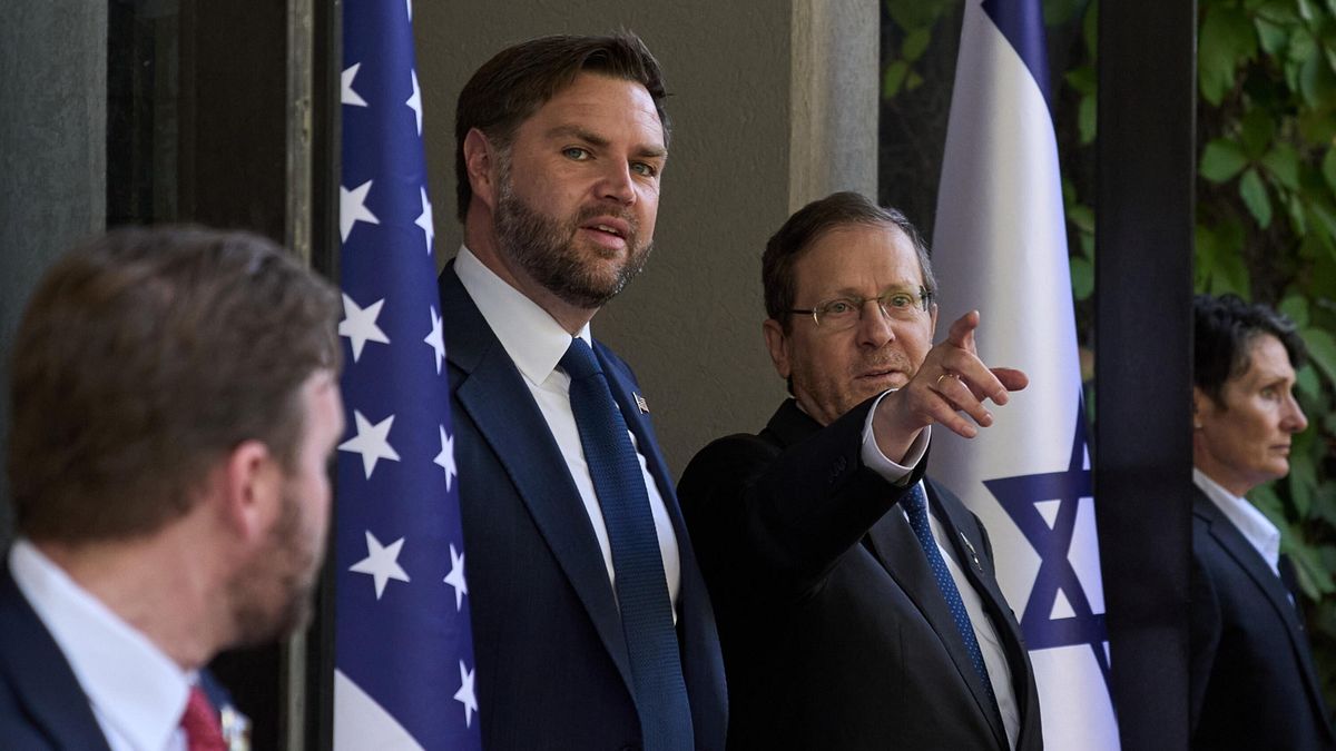 Medioriente, J.D. Vance in Israele: "Annessione della Cisgiordania? Non avverrà, il voto del Parlamento è stato stupido"