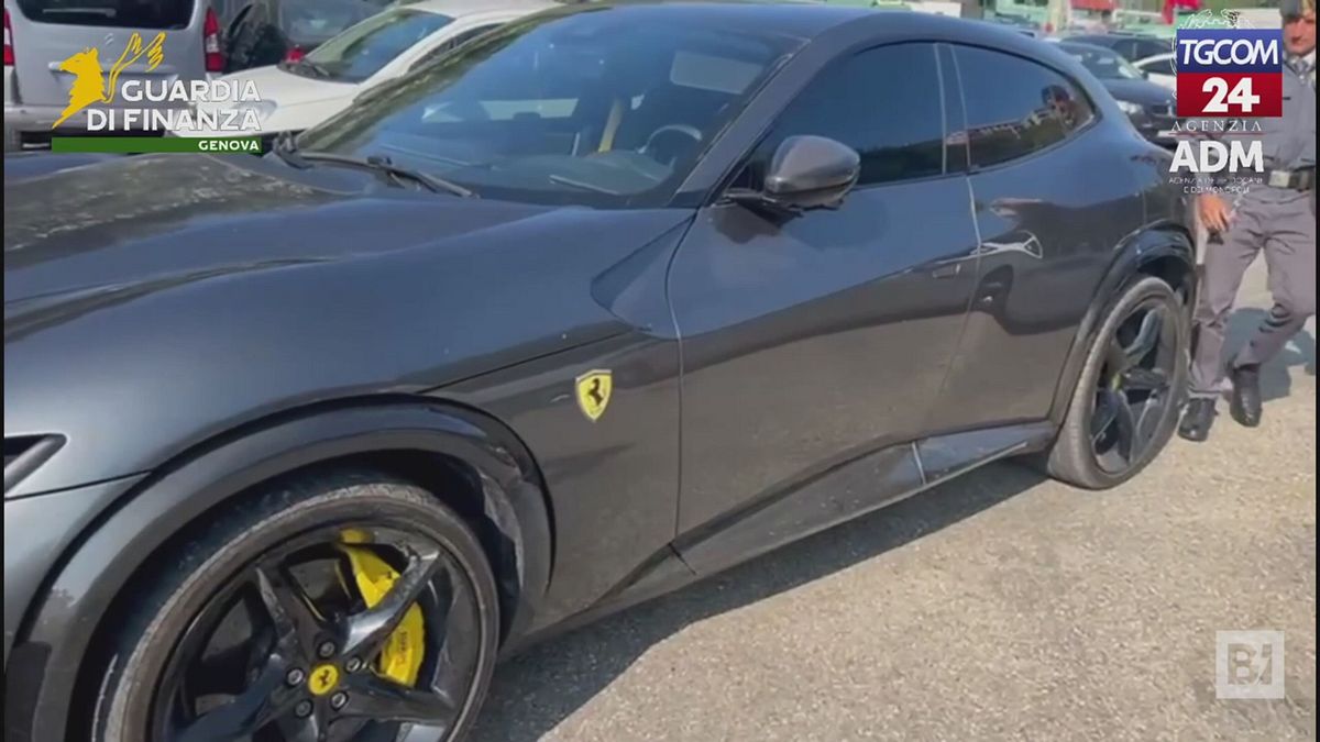genova sequestrata ferrari da 700mila euro il tentativo di contrabbando scoperto al porto