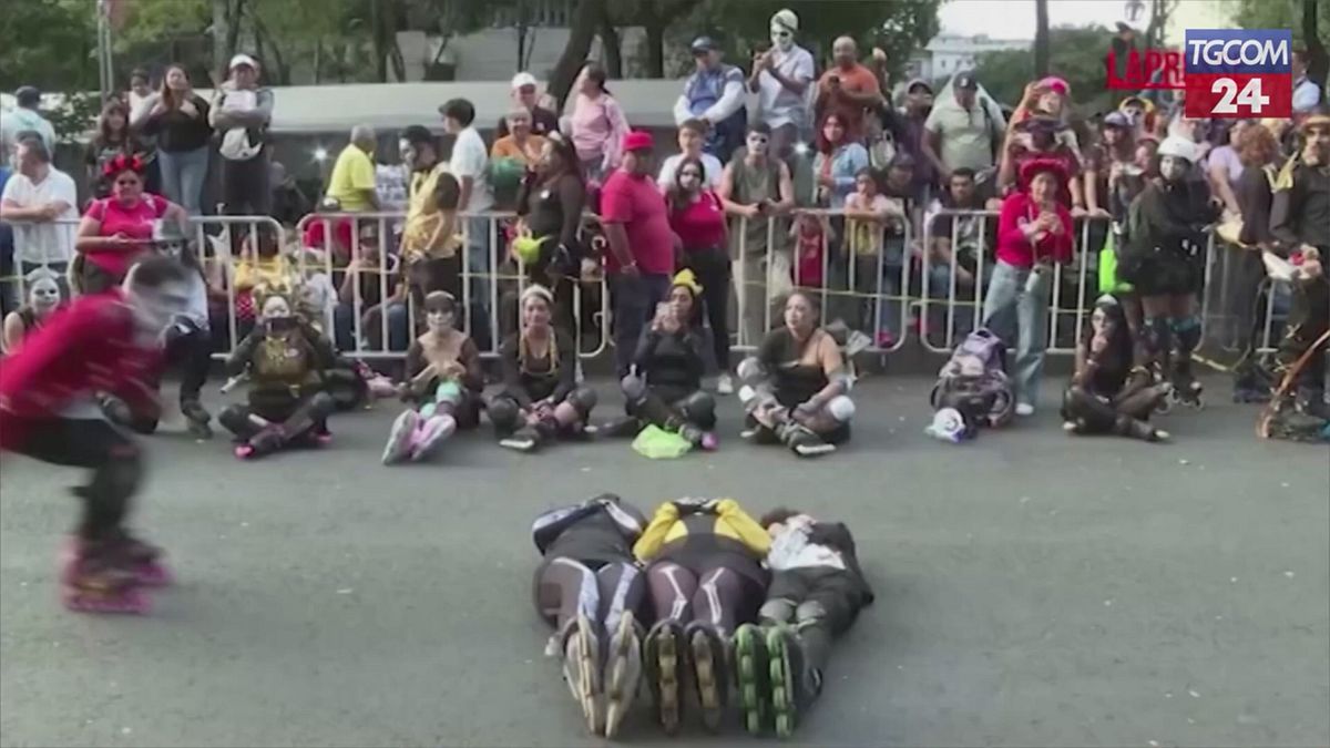 Scheletri in festa a Città del Messico: al via le celebrazioni del Giorno dei Morti