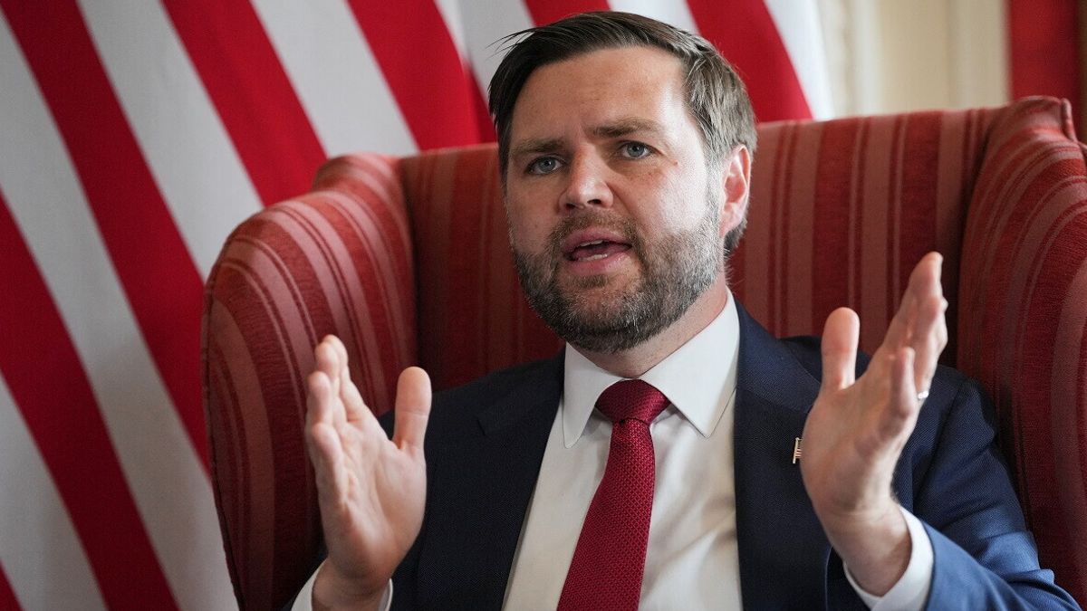 Usa, Vance: "Se lo shutdown prosegue, rischio disastro al Ringraziamento" | Possibile caos nei cieli, trasporto aereo bloccato