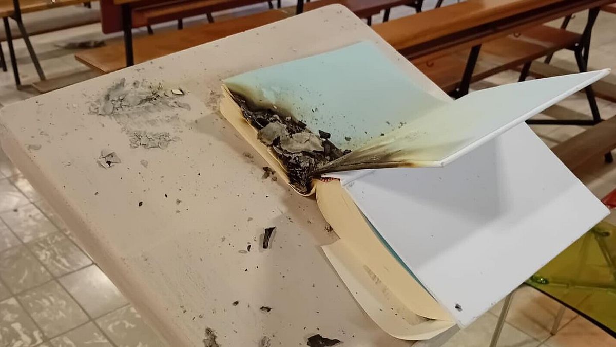 alessandria profanata una chiesa bruciato un testo sacro e lasciata immondizia nella navata