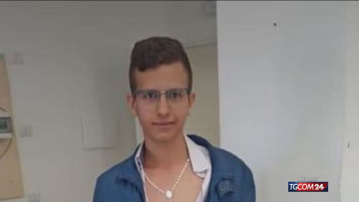 Messina, sedicenne ucciso a colpi di pistola