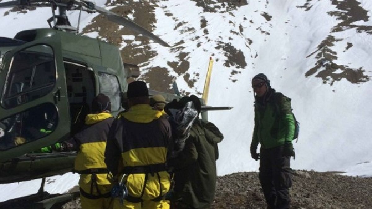 Alpinisti dispersi in Nepal, Farnesina: scarse speranze per Di Marcello e Kirchler | Perse le tracce di altri 5 italiani