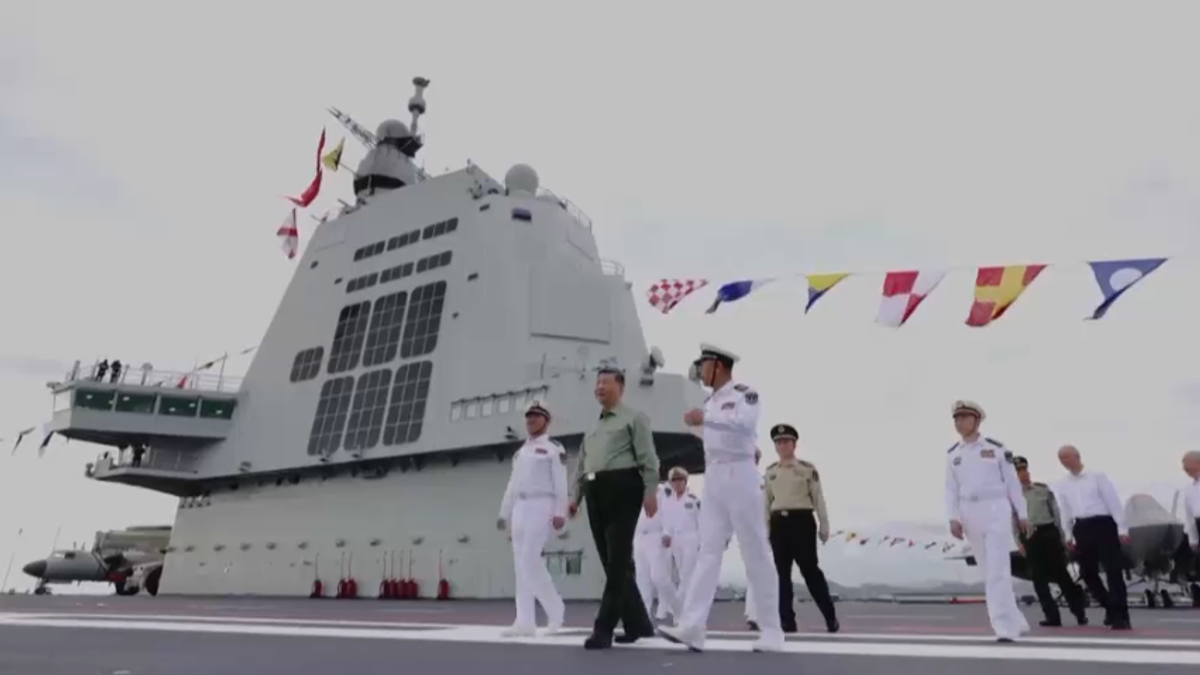 xi jinping inaugura la super portaerei fujian