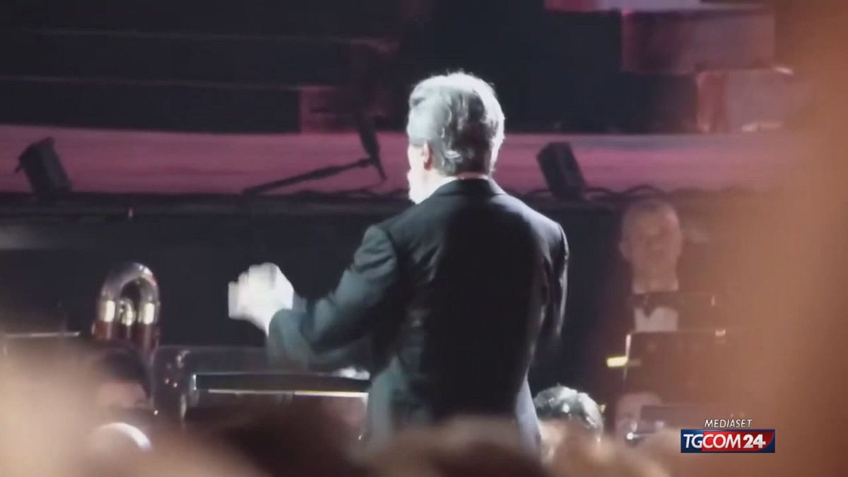 Sanremo ve TV arasında hayata yön veren müzik Peppe Vessicchio'ya elveda