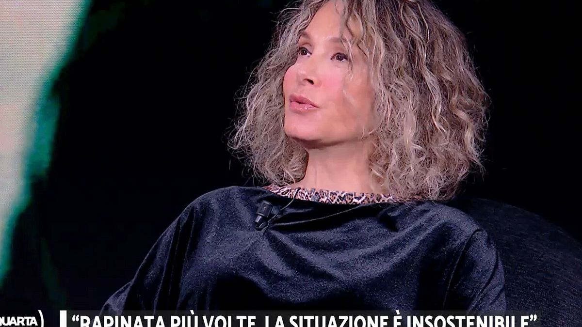 firenze tabaccaia rapinata per nove volte situazione insostenibile