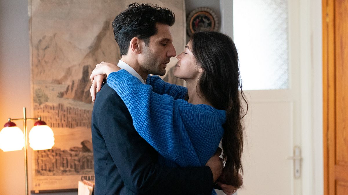 Mediaset Infinity'nin ikinci sezonunun finali olan “Aile Sırları”