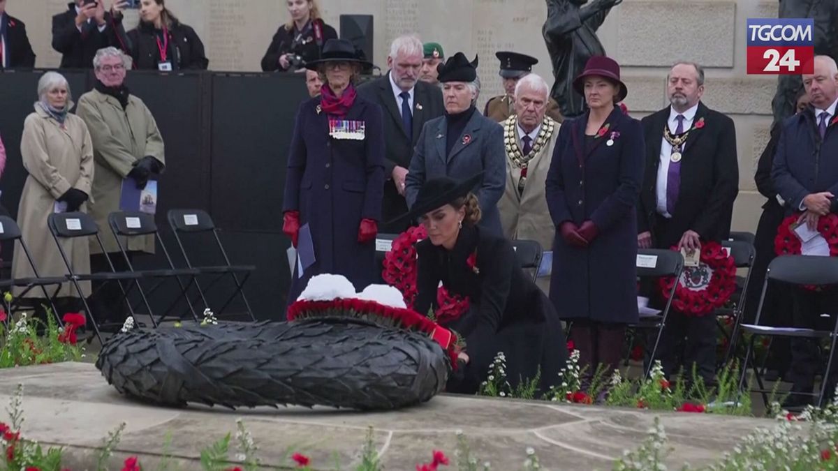 Camilla e Kate alle commemorazioni per la fine della Prima guerra mondiale