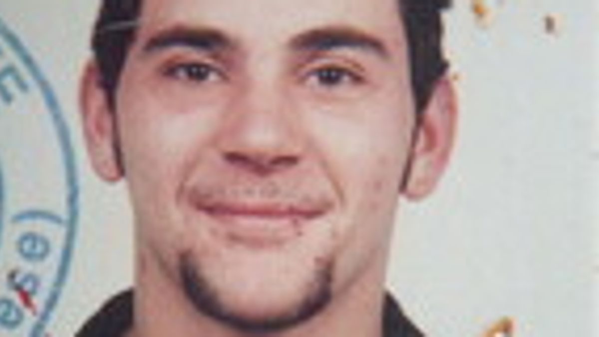 Sterminò la famiglia, rintracciato e arrestato Elia Del Grande | I pm: "È stato aiutato nella fuga"