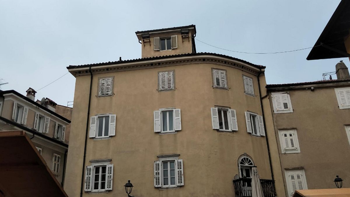 Trieste, madre uccide il figlio di 9 anni tagliandogli la gola | Da pochi giorni poteva vederlo da sola