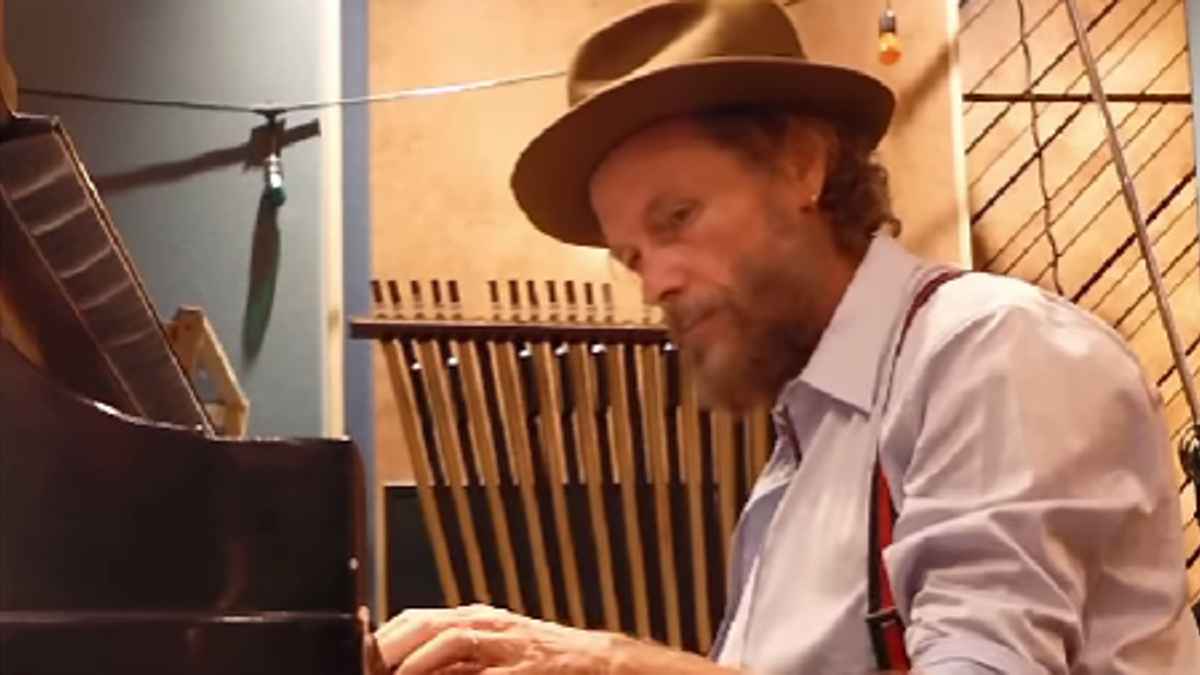 Jovanotti yeni bir albüm ve dünya turuyla geri dönüyor
