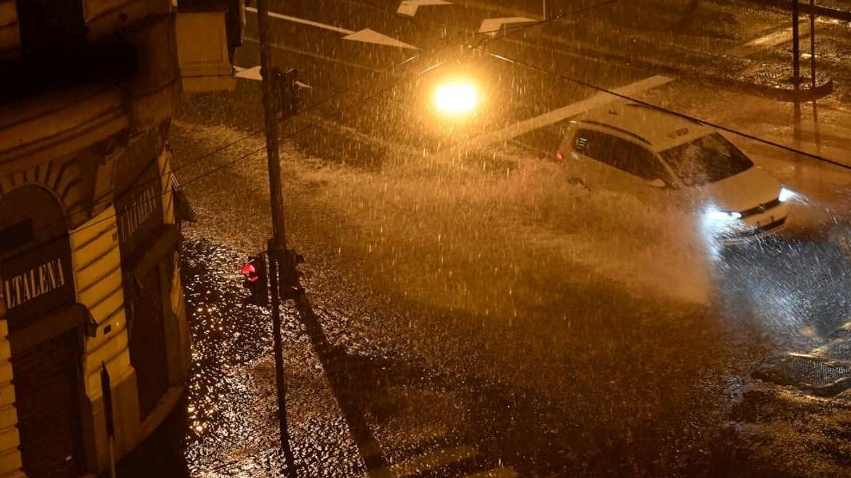 Maltempo Liguria, temporali e allagamenti da Genova a Imperia | L