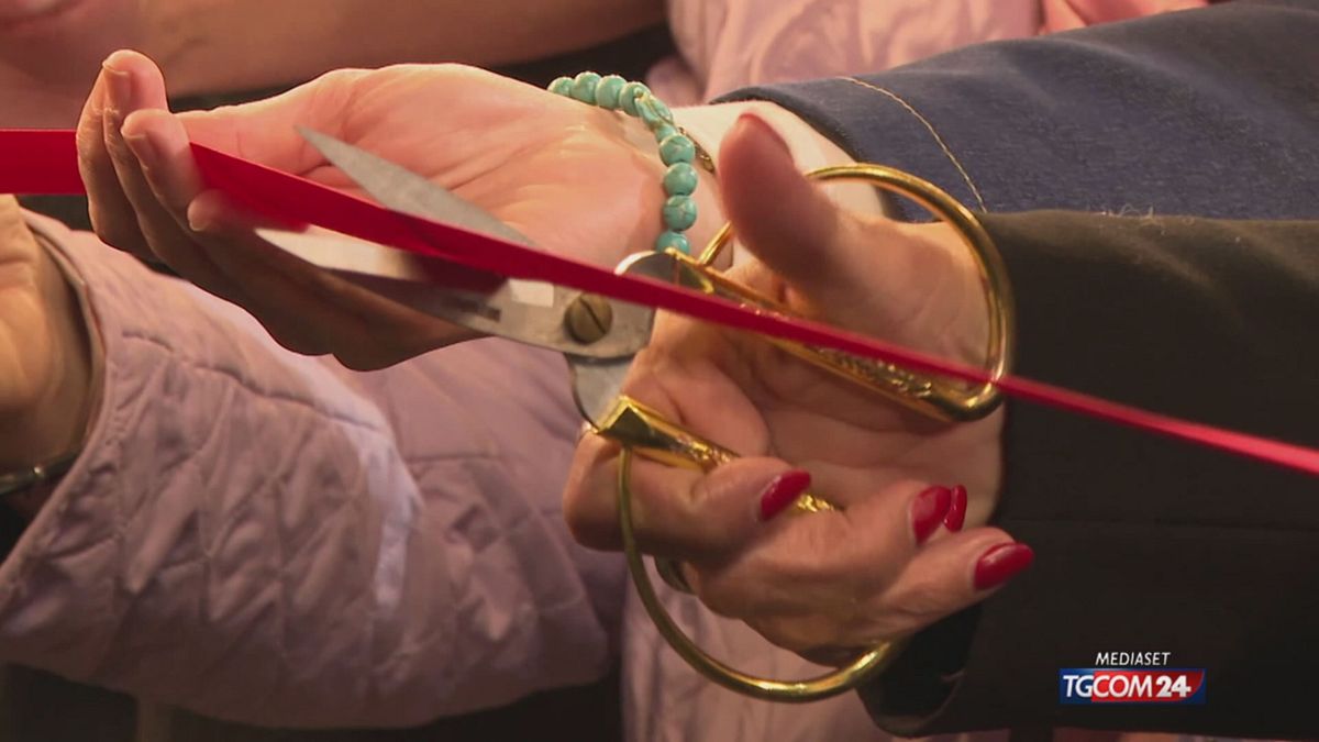 Napoli, via alla Fiera di Natale a San Gregorio Armeno