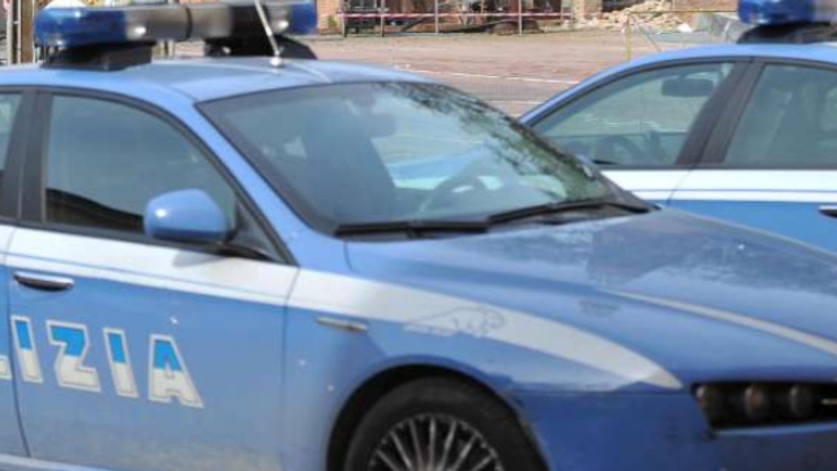 Napoli, 26enne ucciso in strada a colpi di pistola