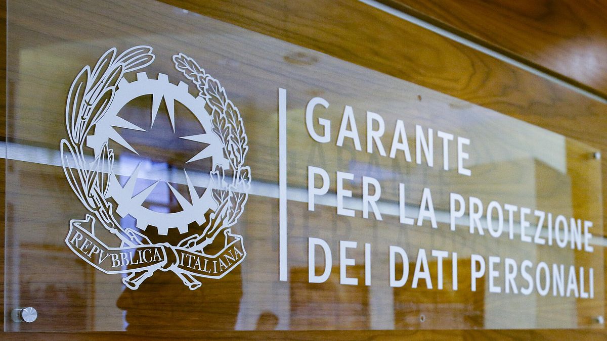 Gizlilik Garantörü şok oldu, genel sekreter Angelo Fanizza istifa etti