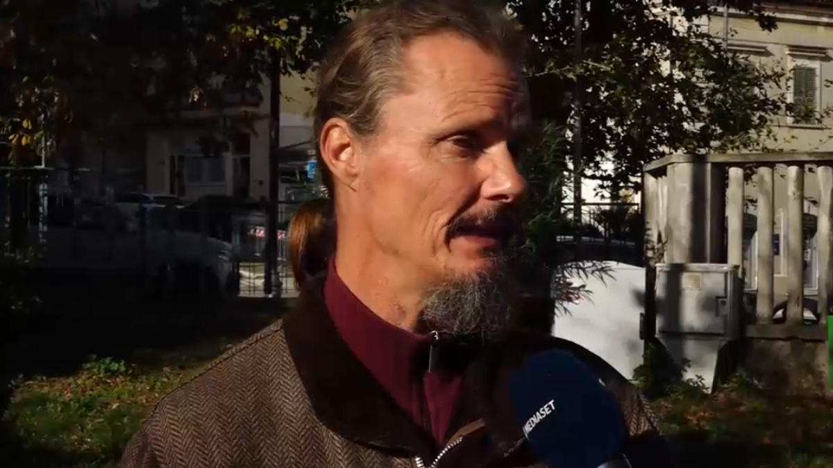 Famiglia nel bosco, il padre Nathan a Meloni: "Faccia ritornare i miei bimbi a casa"