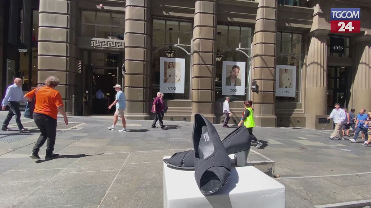 25 novembre, a Sydney scarpe vuote per le vittime di violenza di genere