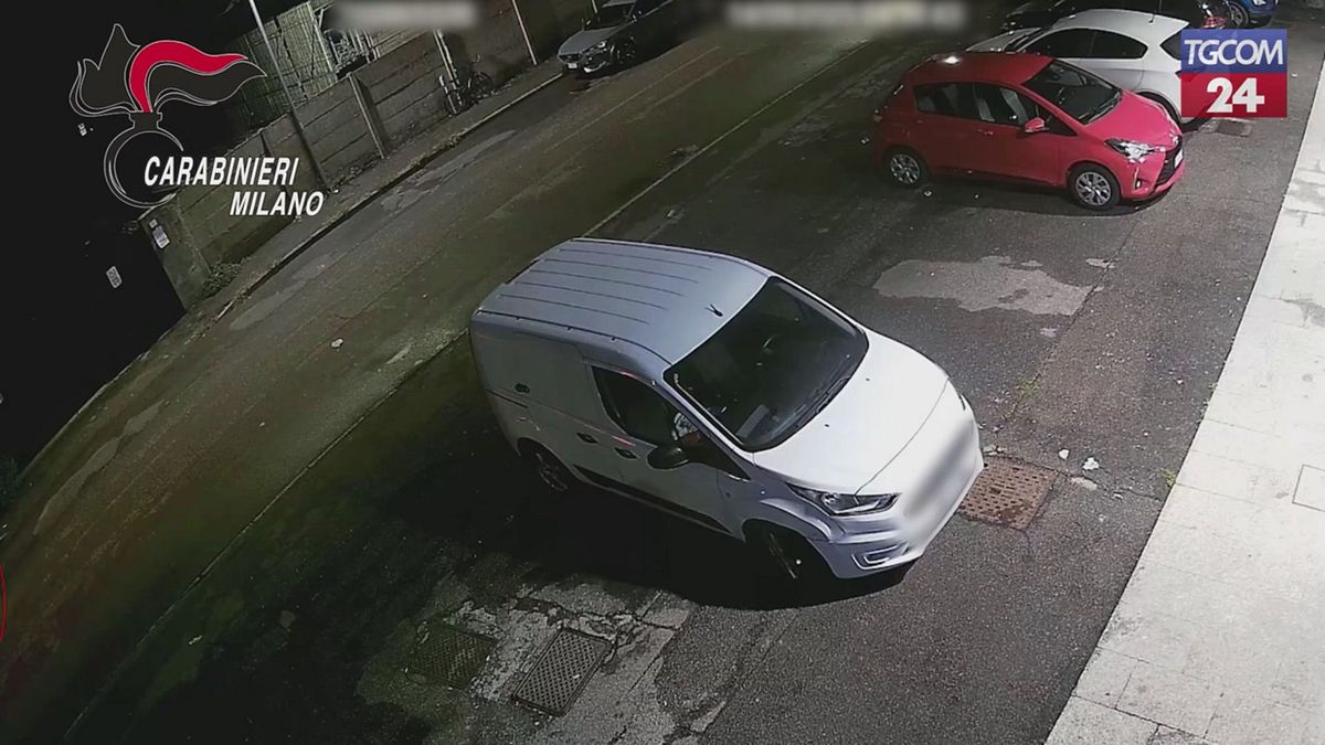 milano spara al buttafuori che lo aveva allontanato arrestato 33enne