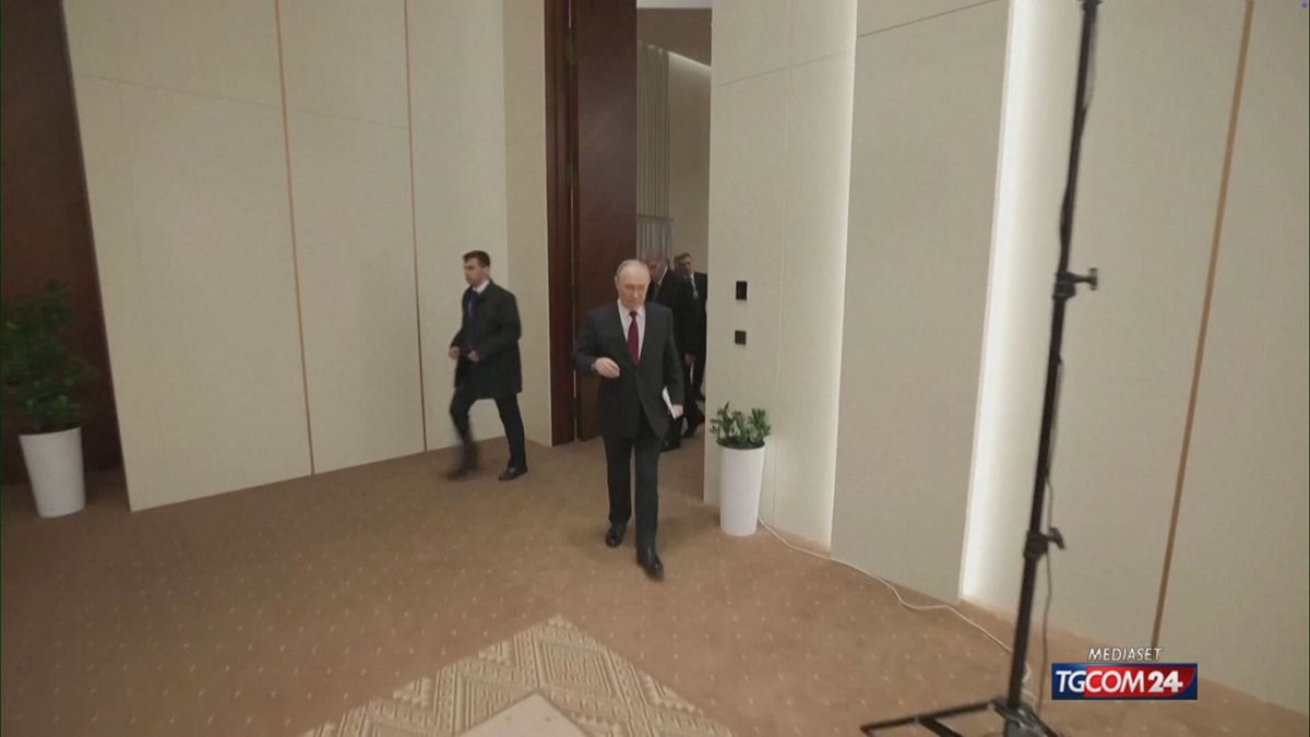 Putin: pronto a discutere del piano Usa ma...