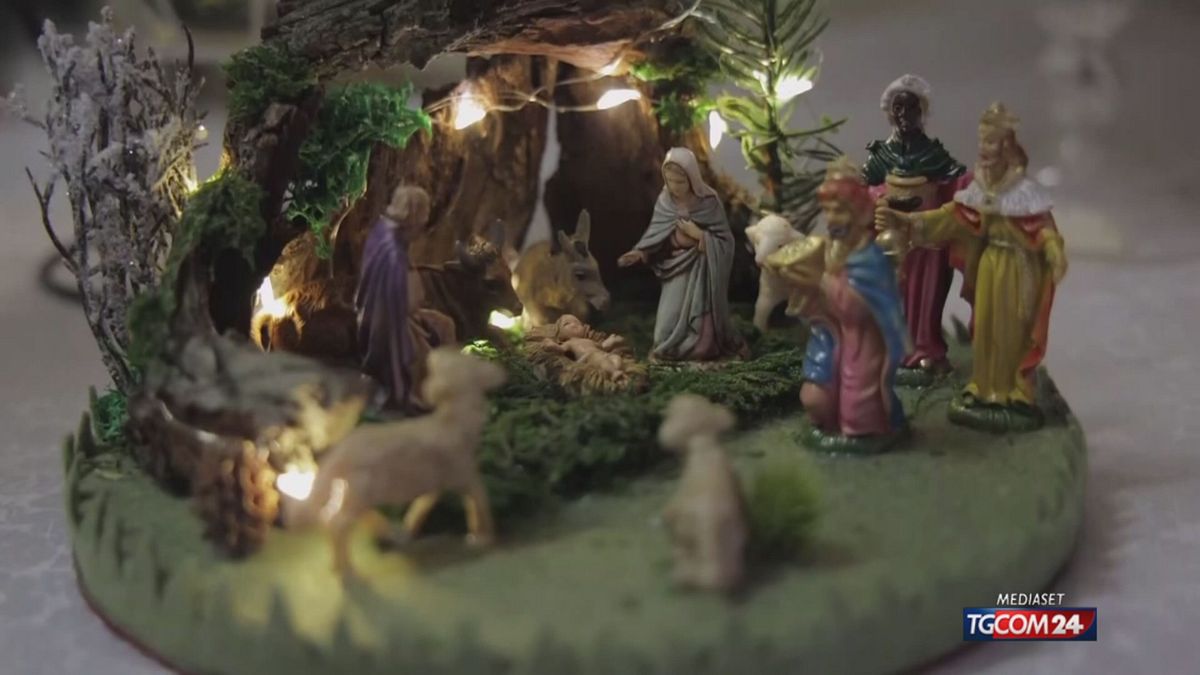 Alle scuole di Chiuduno (Bergamo) "banditi Gesù, bue e asinello"