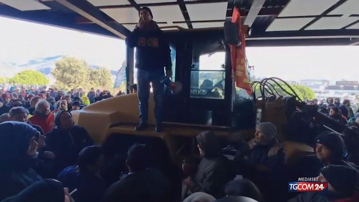 Eski Ilva'nın protestosu Cenova'dan Taranto'ya kadar devam ediyor