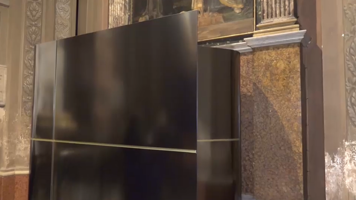 Bologna, il confessionale della discordia finisce sul "Times"