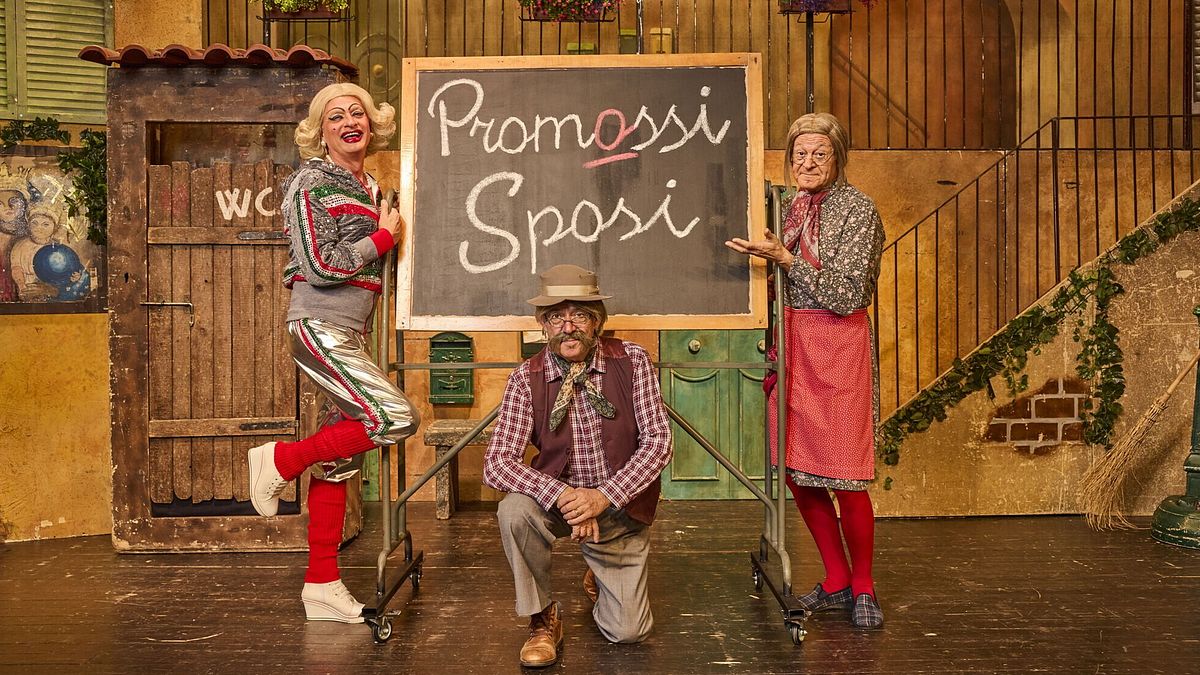 I Legnanesi “I Promossi Sposi” ile 44 performans için Manzoni'de