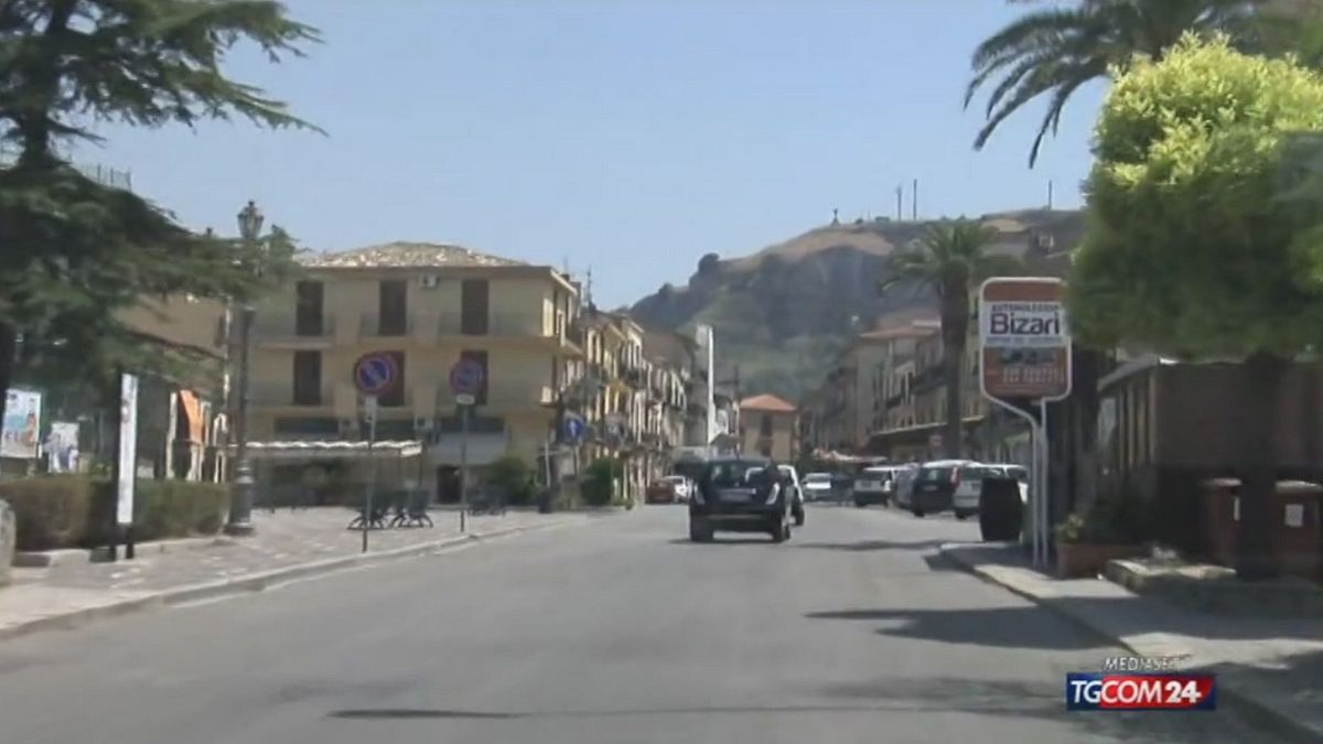 Uccide la figlia disabile a Corleone e si suicida, la lettera prima del gesto: "Non ce la faccio più"