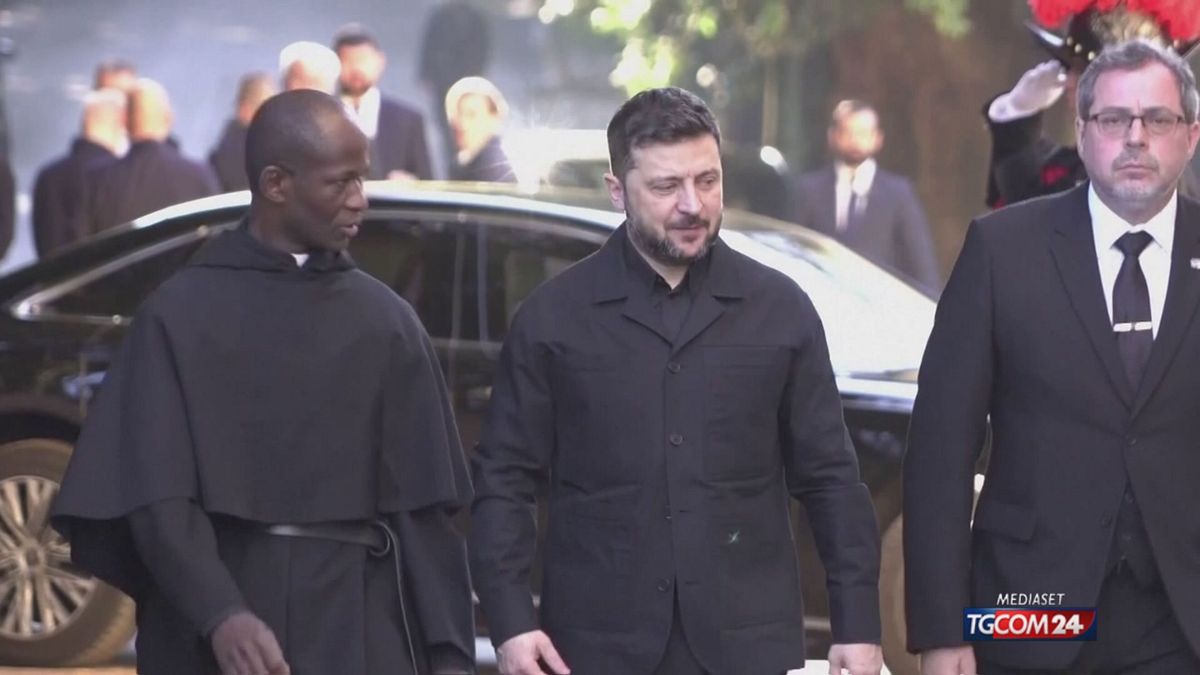 Zelensky in Italia per blindare il sostegno europeo