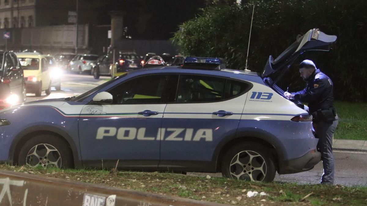 Lucca'nın merkezinde bir grup tarafından saldırıya uğrayan genç adam hastanelik oldu