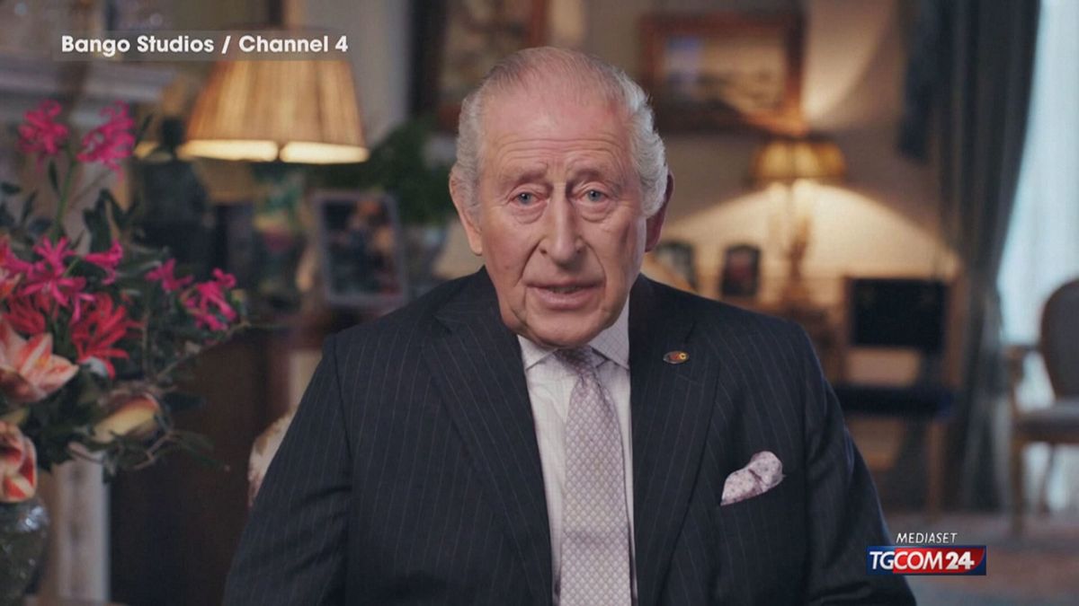 Re Carlo: "Il prossimo anno potrò ridurre le terapie contro il tumore"
