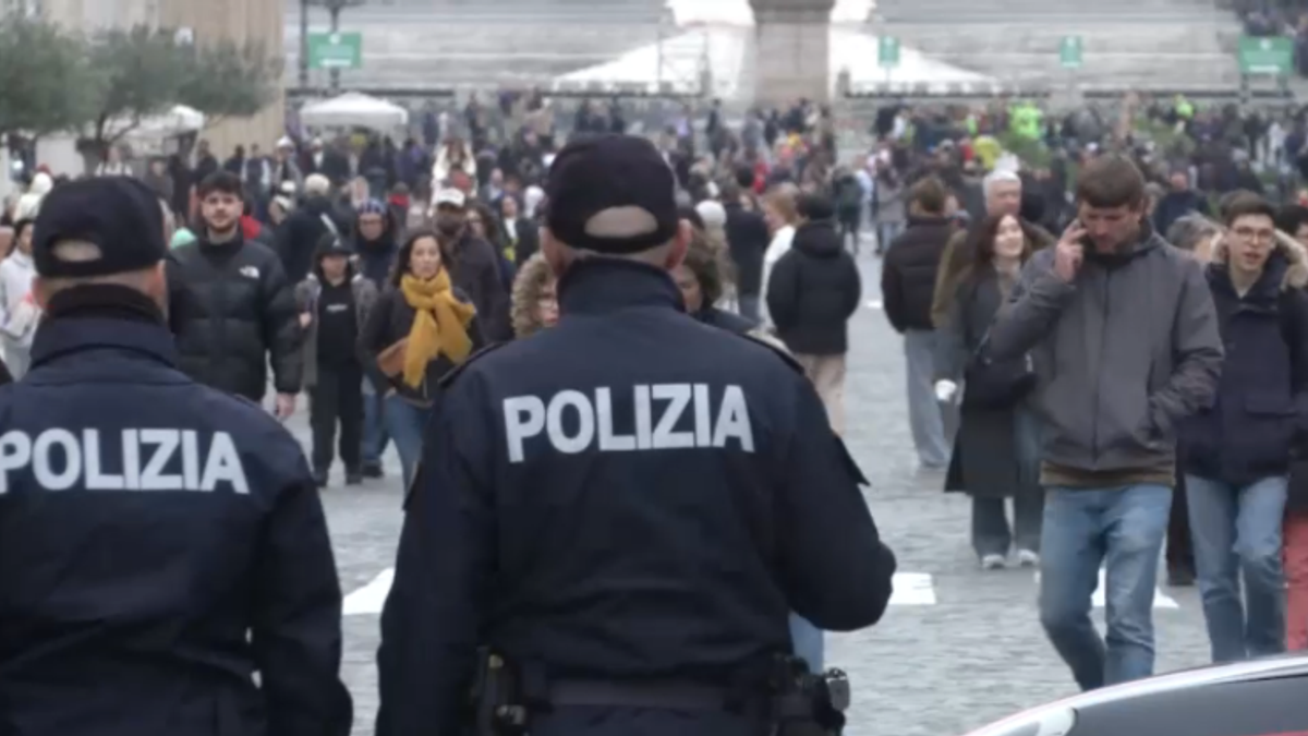 Natale blindato in Italia: massima attenzione ai "lupi solitari"