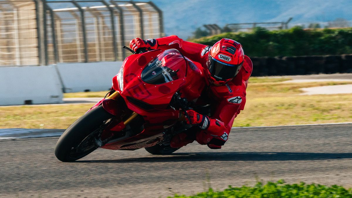 Marc Marquez torna in sella dopo l'operazione: primi giri a Valencia ...
