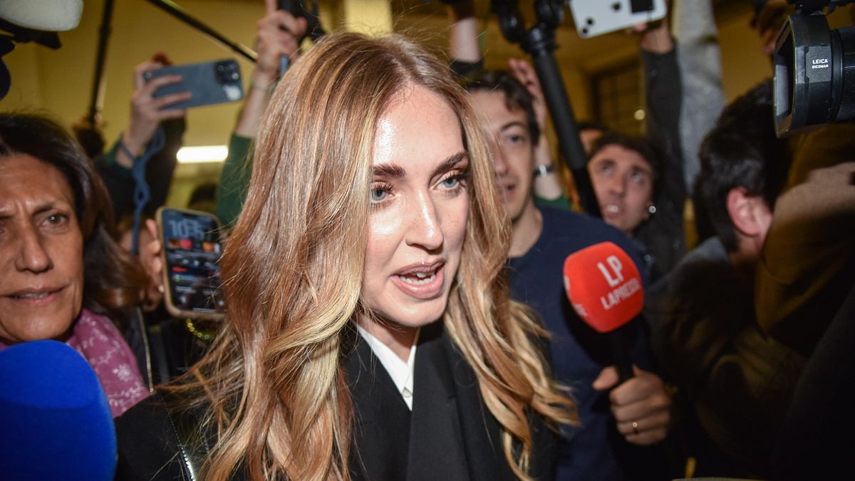 Chiara Ferragni in tribunale a Milano in attesa della sentenza: "Sono tranquilla"