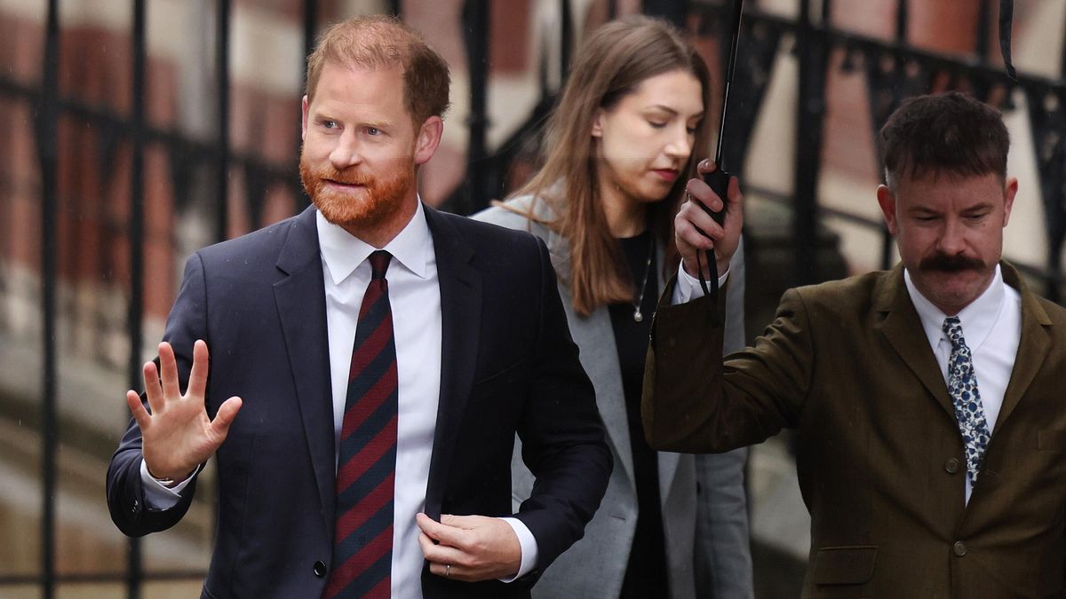 Büyük Britanya, Prens Harry magazin dergilerine karşı sesi kırılmış