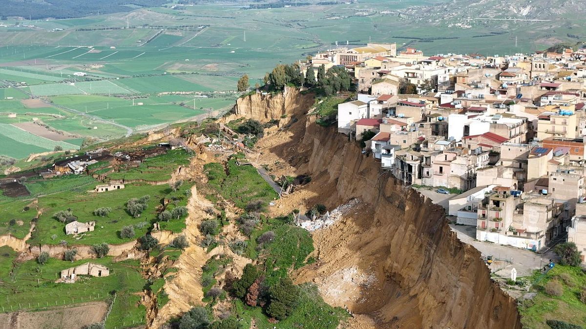 Frana a Niscemi, la Protezione civile: "L