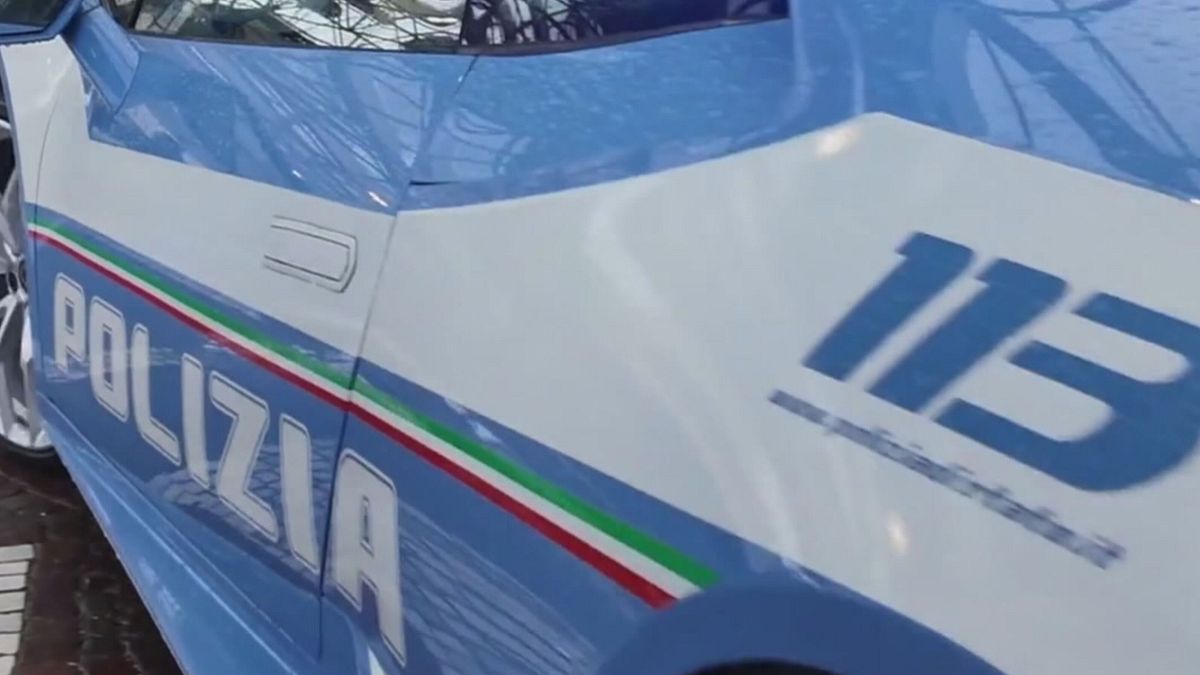 Napoli, 23enne accoltellata alla schiena: muore in ospedale