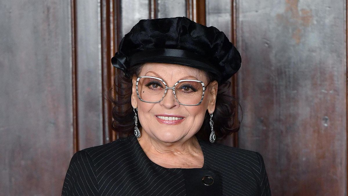 Angela Luce 87 yaşında öldü, Napolili şarkıcıya veda etti