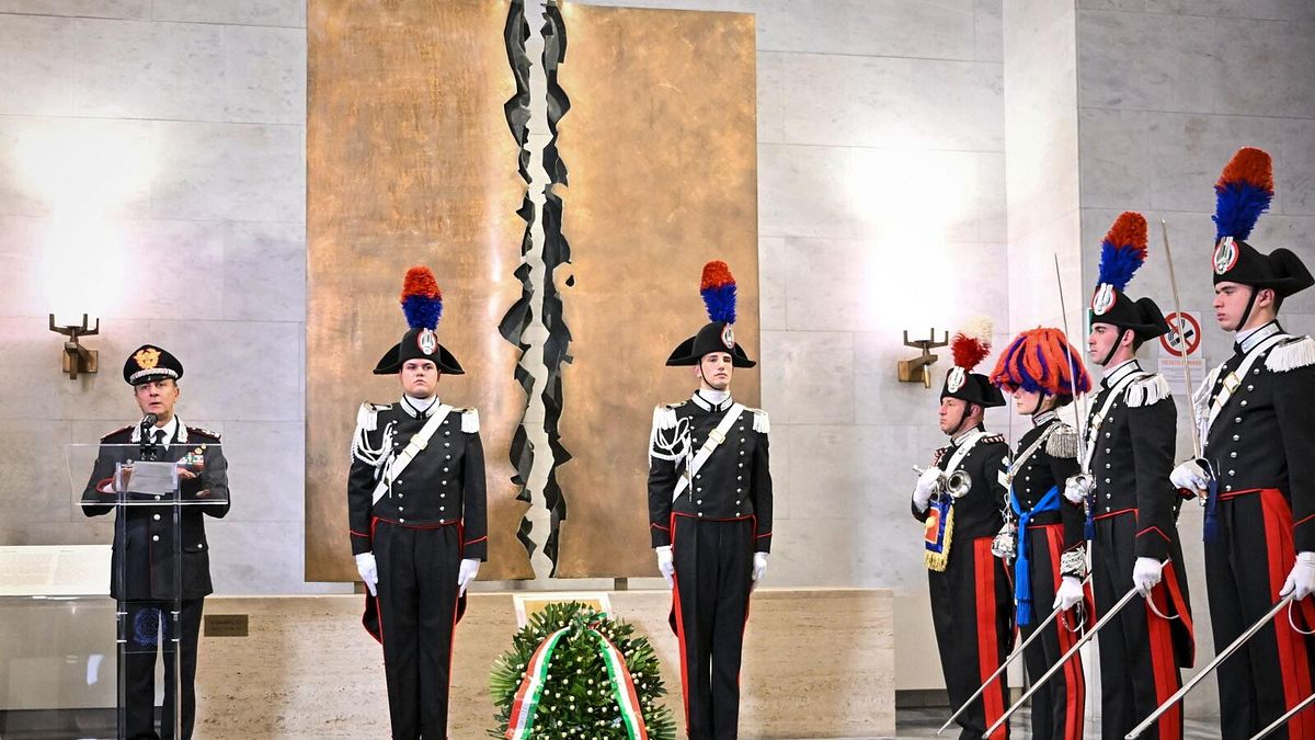 Farnesina'da Attanasio ve Iacovacci'ye plaket