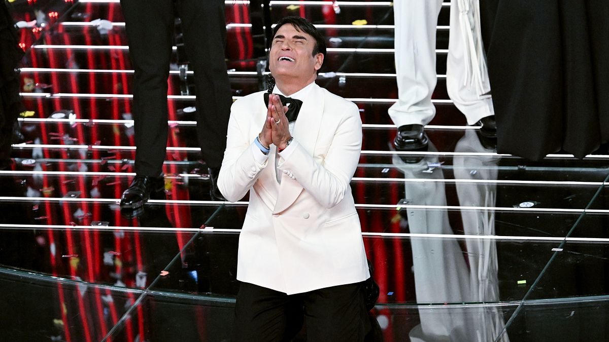 “Sonsuza kadar evet” şarkısıyla Sanremo 2026'nın kazananı Sal Da Vinci kimdir?