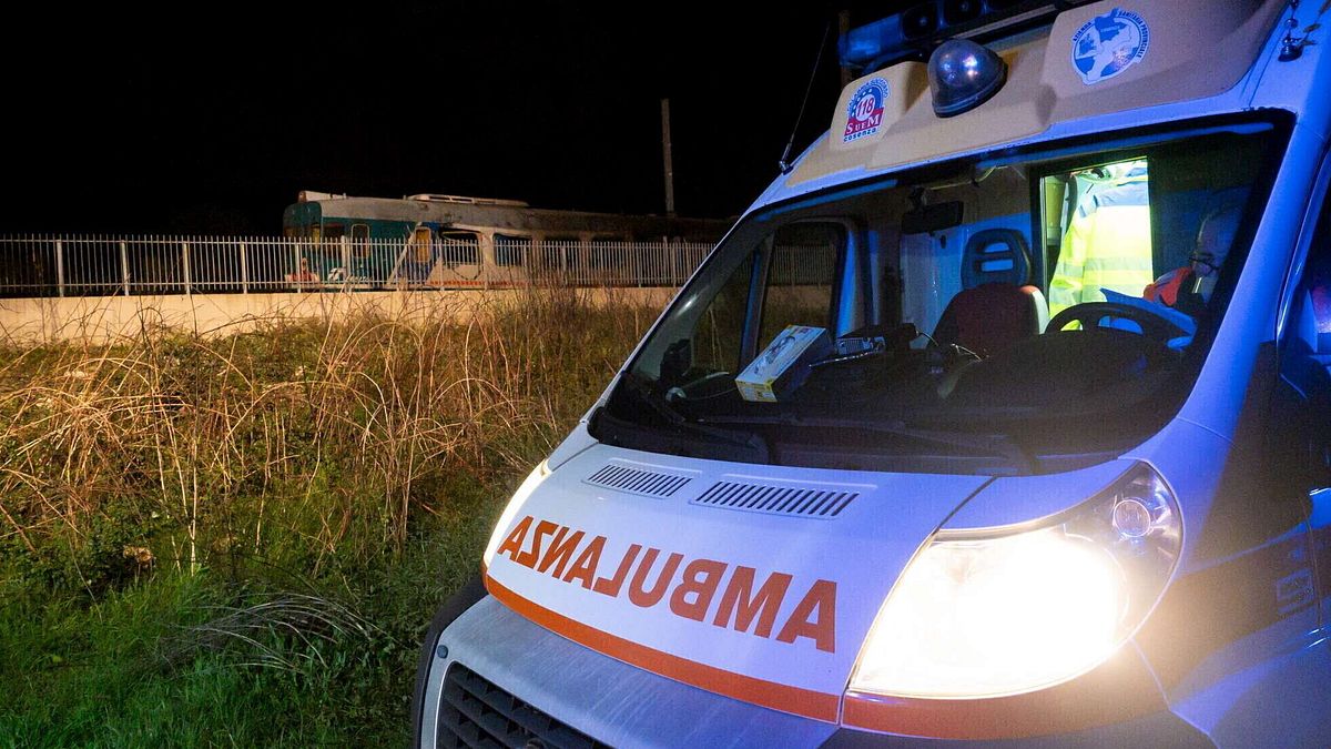 Roma, auto in fuga provoca incidente: tre morti