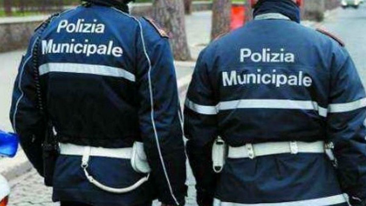 Sassuolo, bimbo di due anni vaga in strada da solo: trovato dai vigili