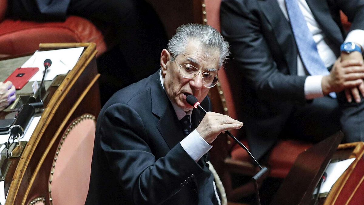Kuzey Ligi'nin kurucusu Umberto Bossi 84 yaşında hayatını kaybetti