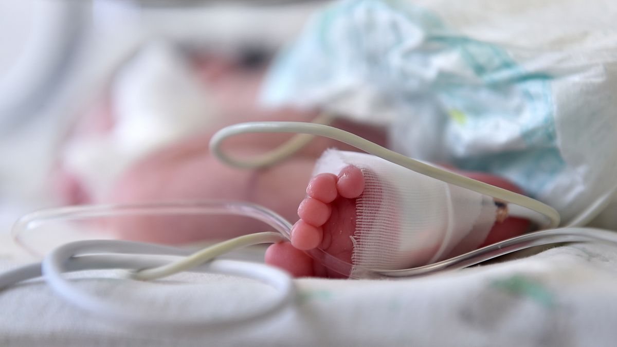 Benevento'daki hastanede yeni doğan bebek öldü, iki doktor araştırdı