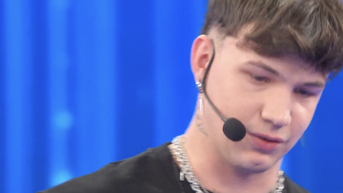 “Amici 25” 21 Mart'taki bölümden elendi