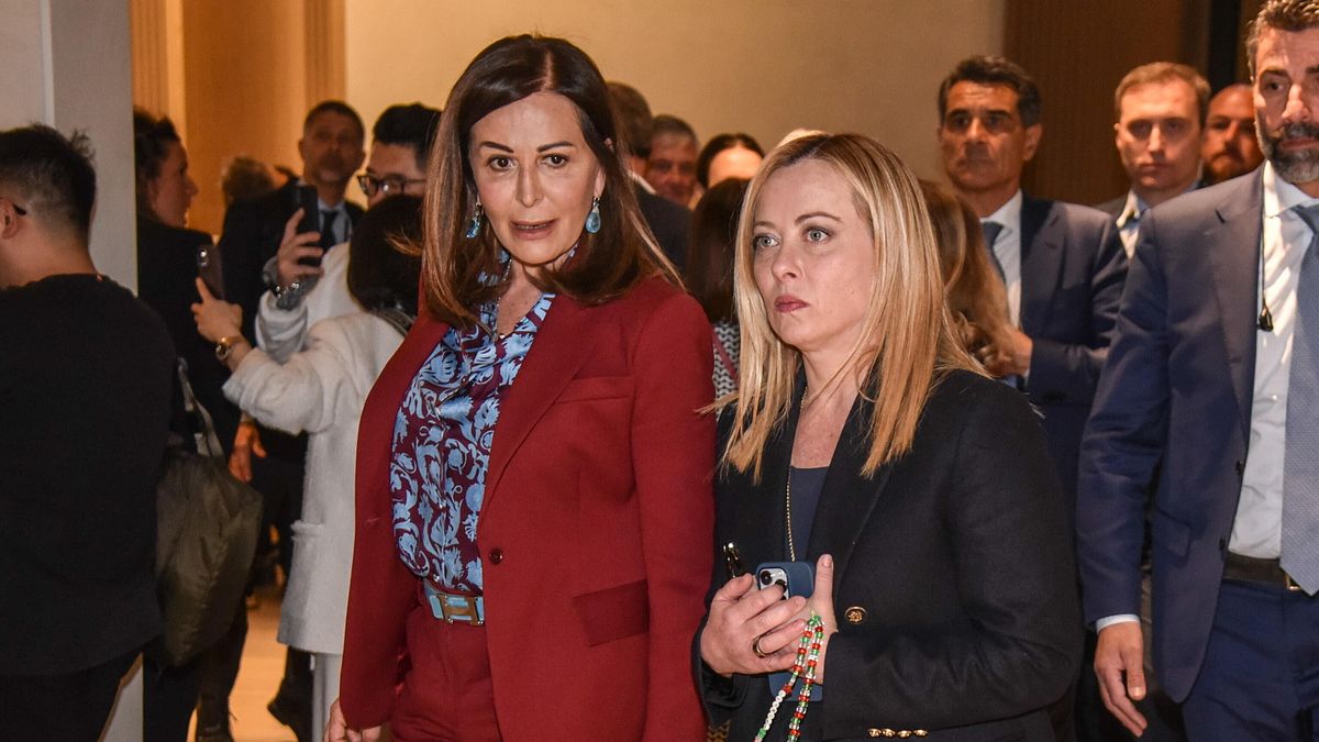“Umarım Santanchè de ayrılır”